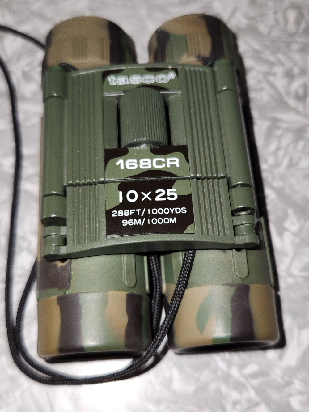 Tasco 10x25 Compact Binoculars in Camouflage Green